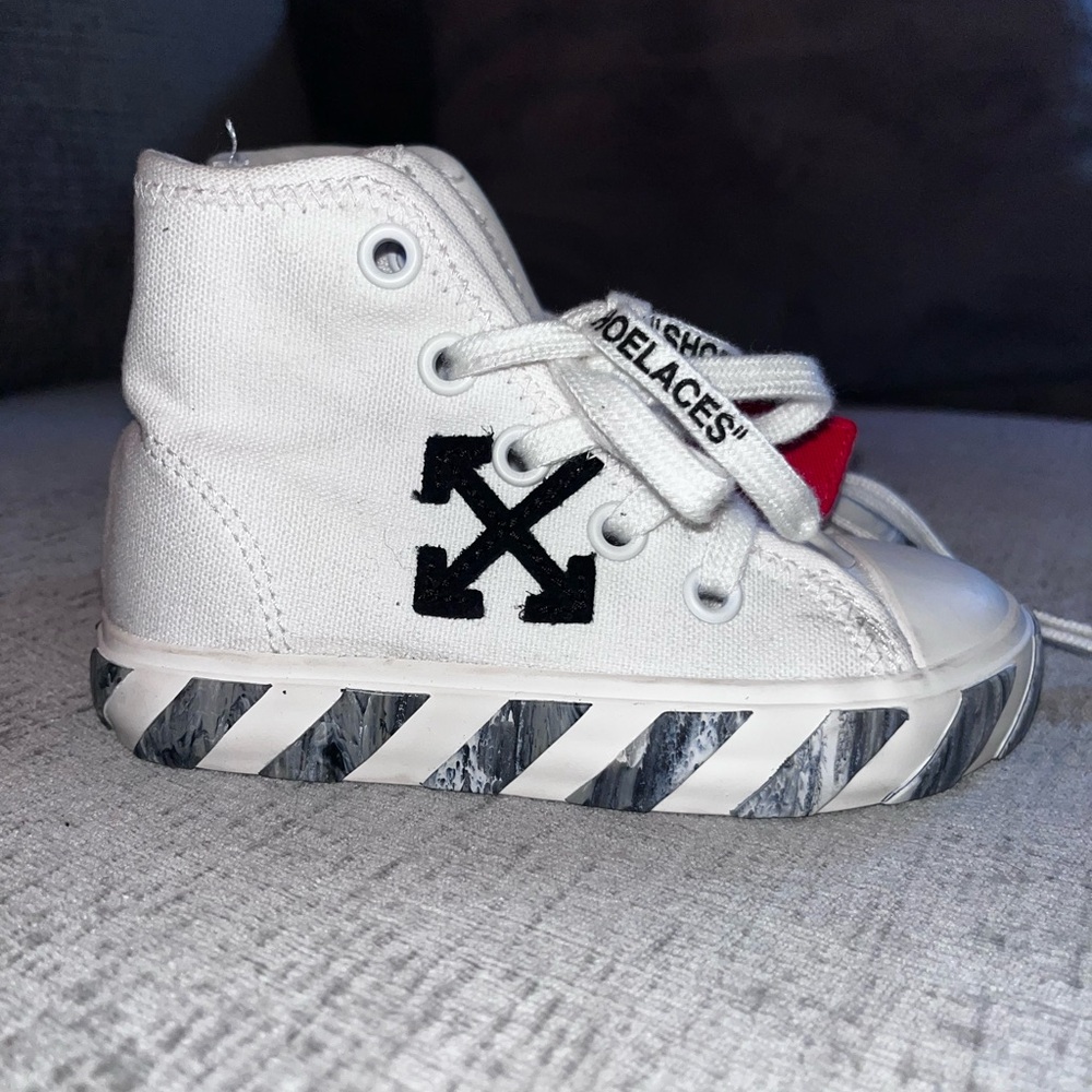 Off-White Kids Sneakers - White with Black and Red Accents